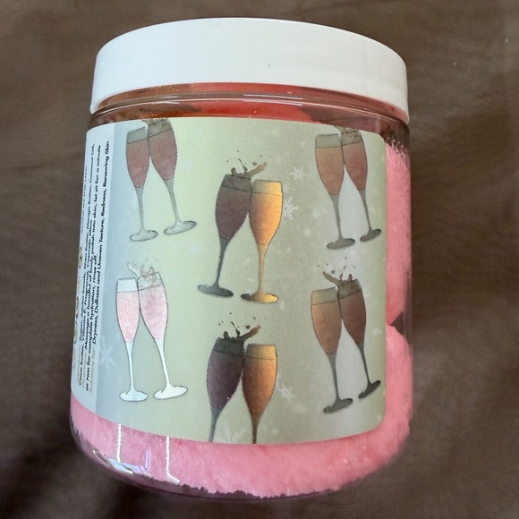 Aminnah pink champagne sugar polish - Picture 3 of 4